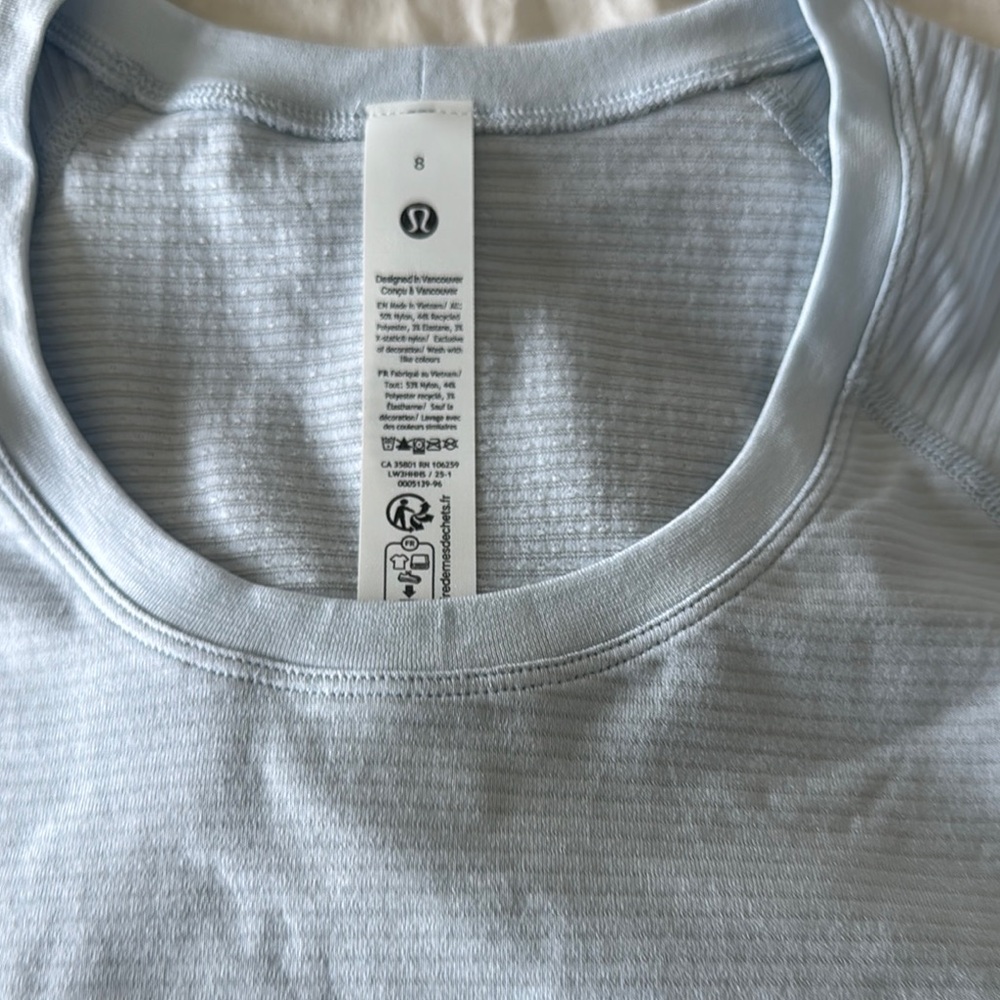 Lululemon Athletica Sky Blue Tee - Picture 4 of 9